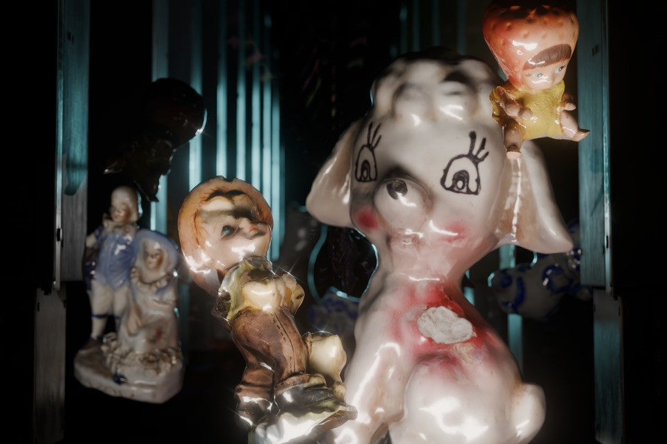 Tierfiguren im Dunkeln